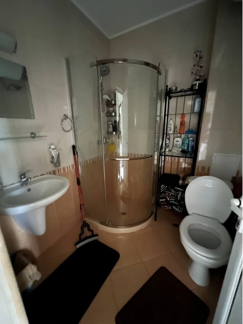 Przestronne mieszkanie o powierzchni 60 m² blisko morza