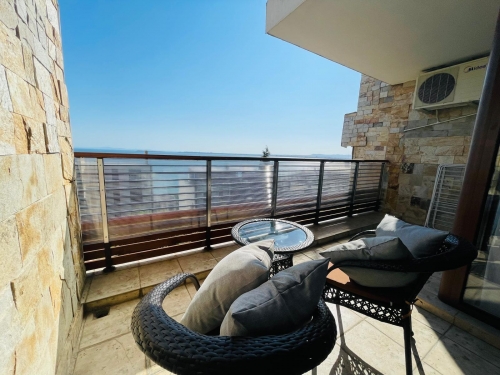 Durzy apartament z widokiem na morze
